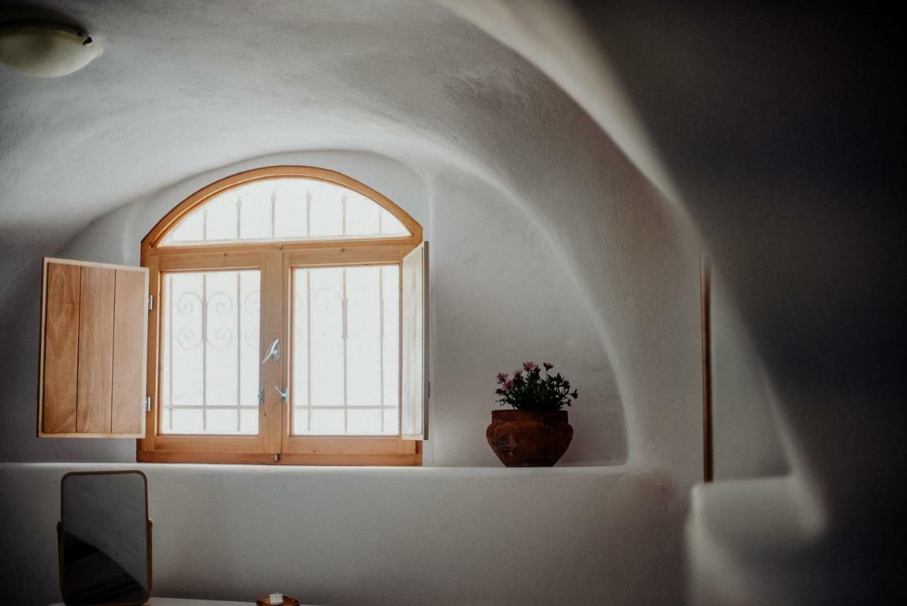 Pueblo Viejo Suites Камари Экстерьер фото